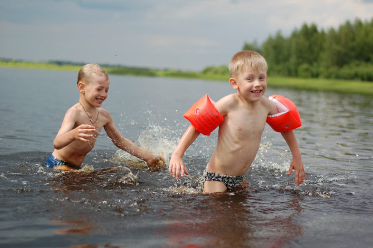 НАУЧИТЕ ДЕТЕЙ ДИСЦИПЛИНЕ НА ВОДЕ. НАУЧИТЕ ДЕТЕЙ ДИСЦИПЛИНЕ НА ВОДЕ.
