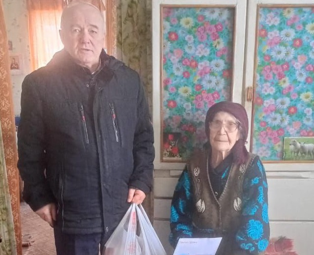 ПОЗДРАВИЛИ ДОЛГОЖИТЕЛЬНИЦУ ТАЛОВОЙ. ПОЗДРАВИЛИ ДОЛГОЖИТЕЛЬНИЦУ ТАЛОВОЙ.